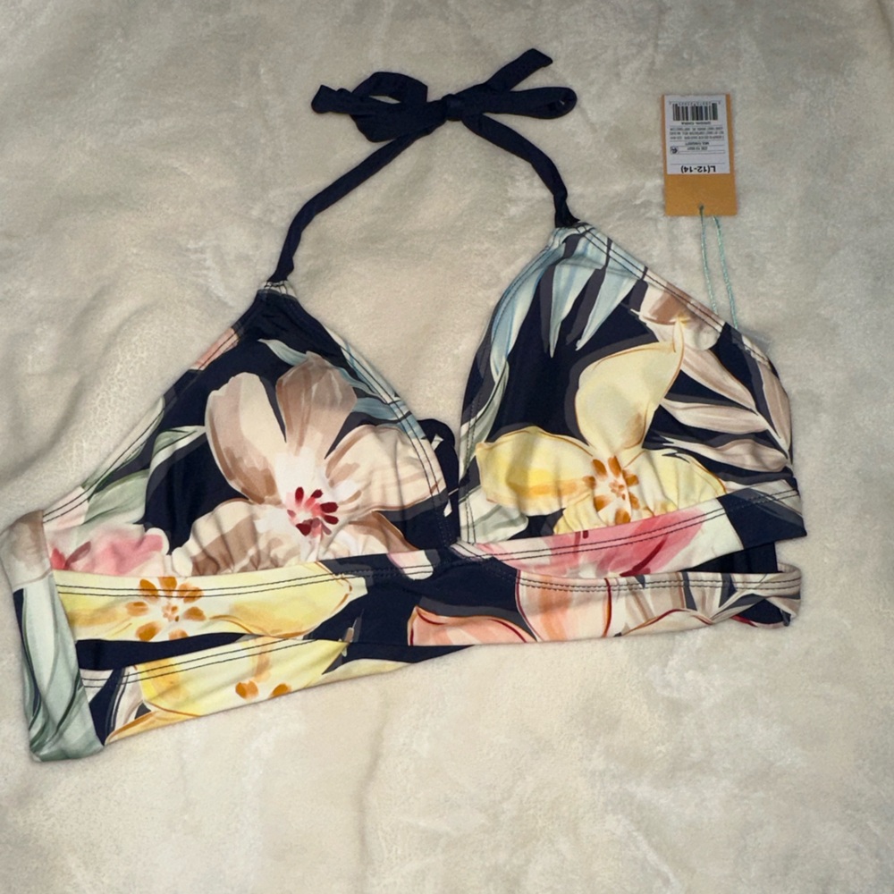 Crossover bikini top